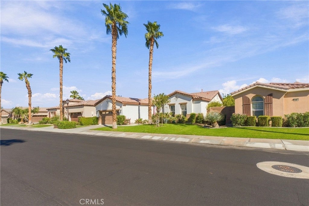 61502 Topaz Drive