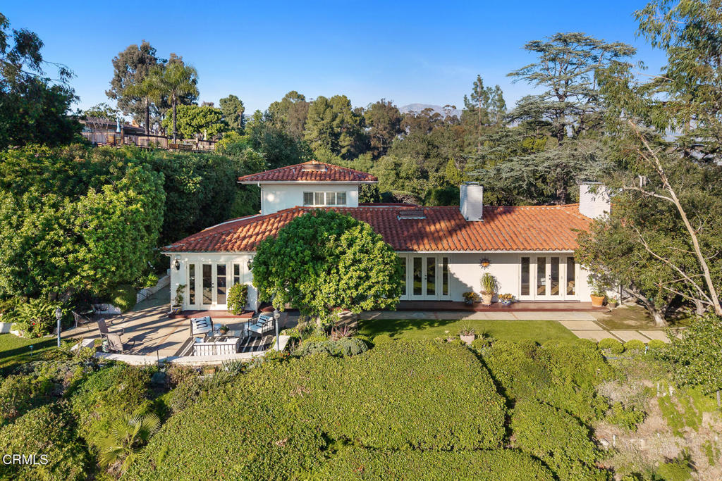 399 N San Rafael Avenue