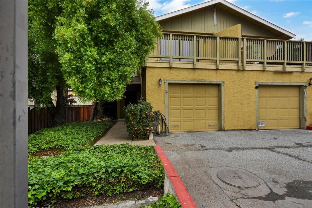 70 Keever Court