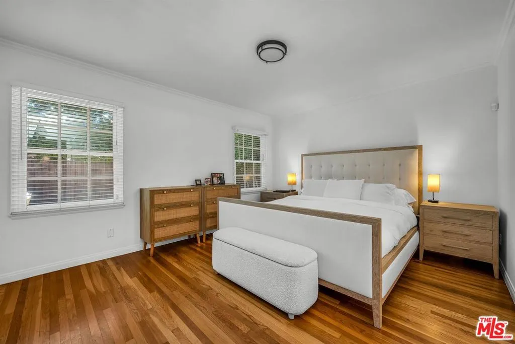 Studio City, California 91604, United States, 3 Bedrooms Bedrooms, ,2 BathroomsBathrooms,Residential,Active,161823