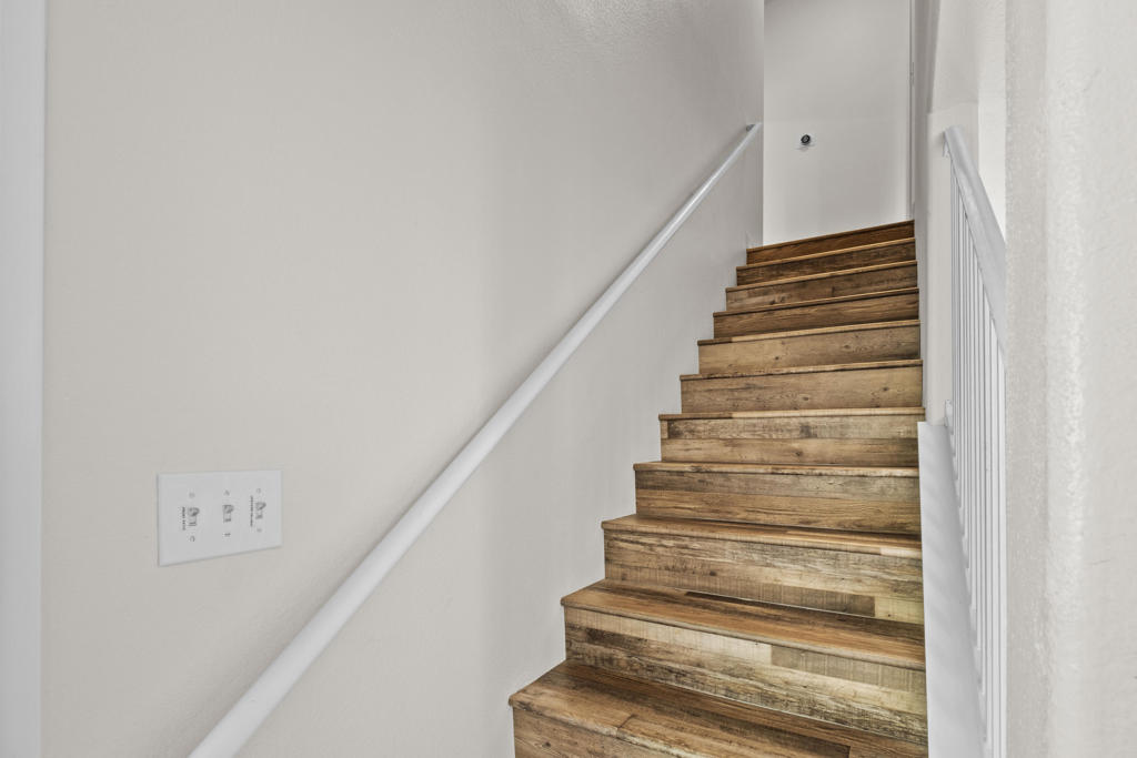 Mountain View Falls - Residential Lease