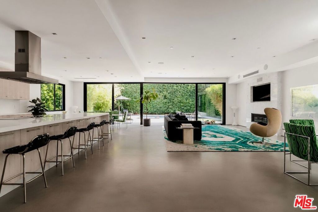 1716 Amherst Avenue, Los Angeles CA 90025