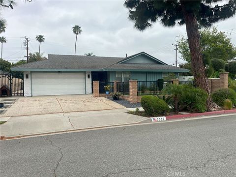 Photo of 3050 Madison Avenue, Costa Mesa, CA 92626 (MLS # PW25157108) Photo of 3050 Madison Avenue, Costa Mesa, CA 92626 (MLS # PW25157108)