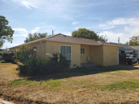 Photo of 4116 20th Avenue, Sacramento, CA 95820 (MLS # ML82061969)