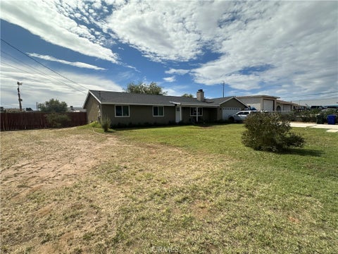 Tiny photo for 15333 Jasmine ST, Victorville, CA 92395 (MLS # IV26225845)