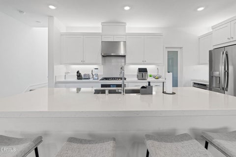 Tiny photo for 509 Snowdrop Lane, Santa Paula, CA 93060 (MLS # V1-38959)