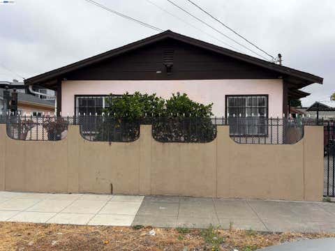 Photo of 9024 Olive St ST, Oakland, CA 94603 (MLS # 41145544)