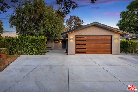 Photo of 17150 Vintage Street, Northridge, CA 91325 (MLS # 26828393)