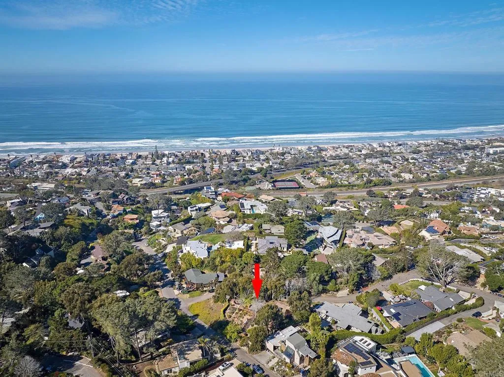 Del Mar, California 92014, United States, 3 Bedrooms Bedrooms, ,2 BathroomsBathrooms,Residential,Active,194487