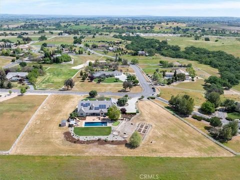 Tiny photo for 775 Via Del Salinas, Paso Robles, CA 93446 (MLS # NS26063838)