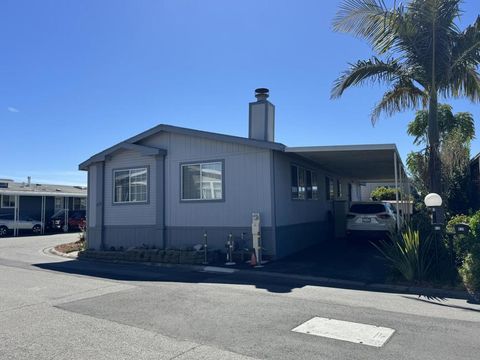 Photo of 402 Tasman Drive, Sunnyvale, CA 94089 (MLS # ML82040883)