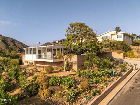 Tiny photo for 2897 Grove Street, Ventura, CA 93003 (MLS # V1-38882)