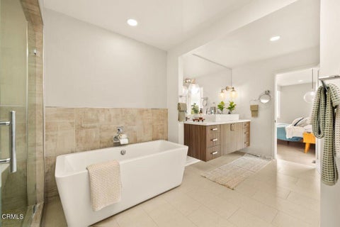Tiny photo for 2897 Grove Street, Ventura, CA 93003 (MLS # V1-38882)