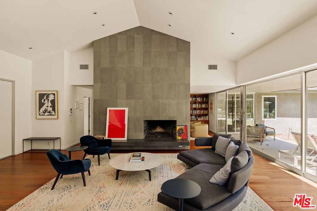 840 Leonard Road