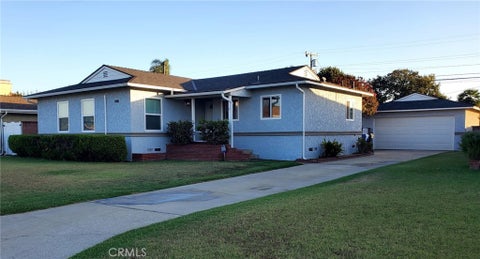 Photo of 7502 Fostoria Street, Downey, CA 90241 (MLS # OC26210216)