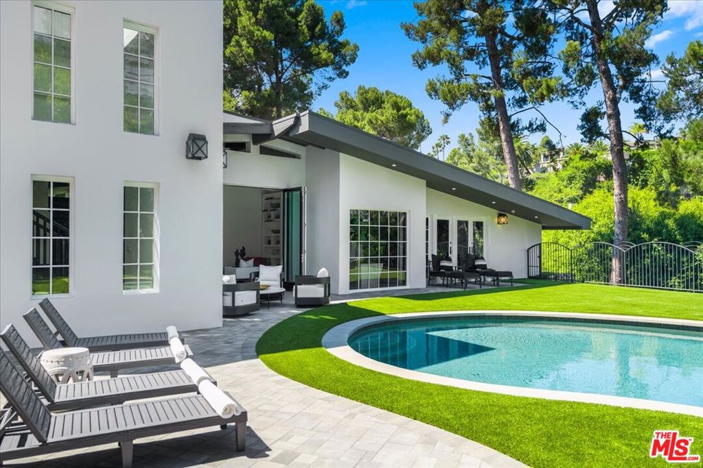 1100 Pine Drive