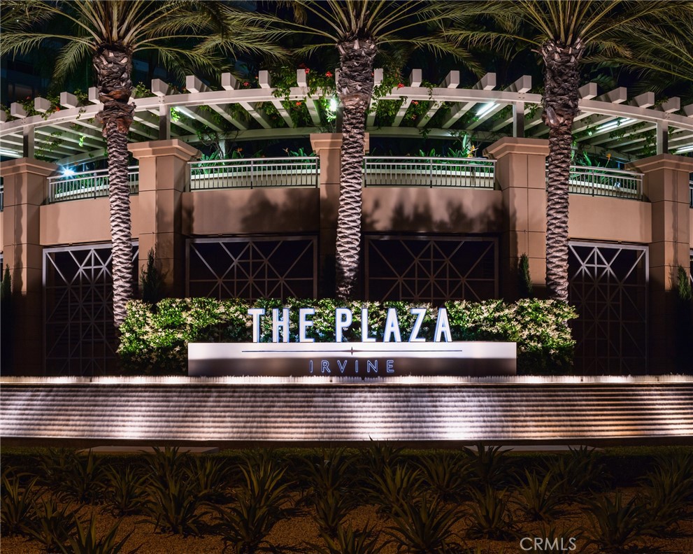 The Plaza (5000 and 8000) (PLZA) - Residential Lease