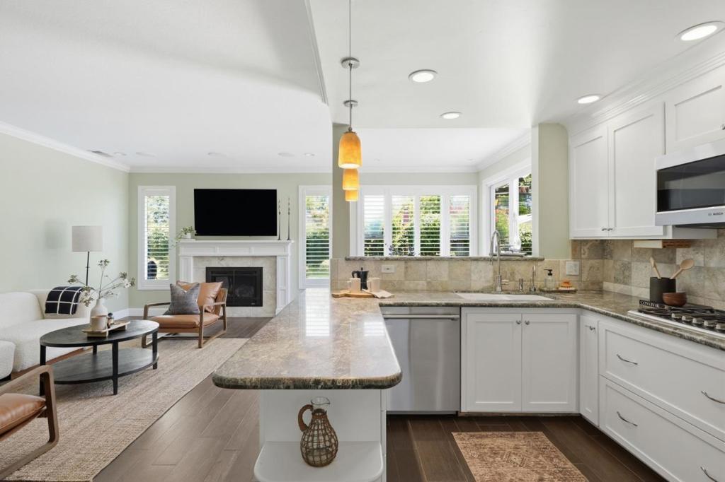 116 Meadowbrook Drive