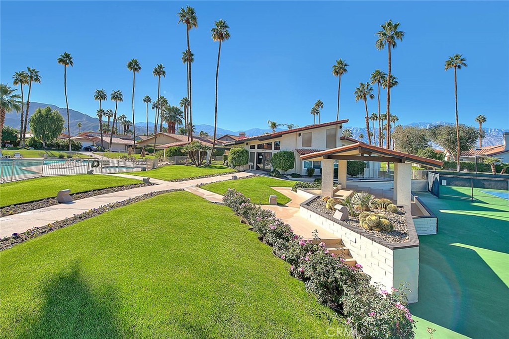 Rancho Village (33625) - Residential