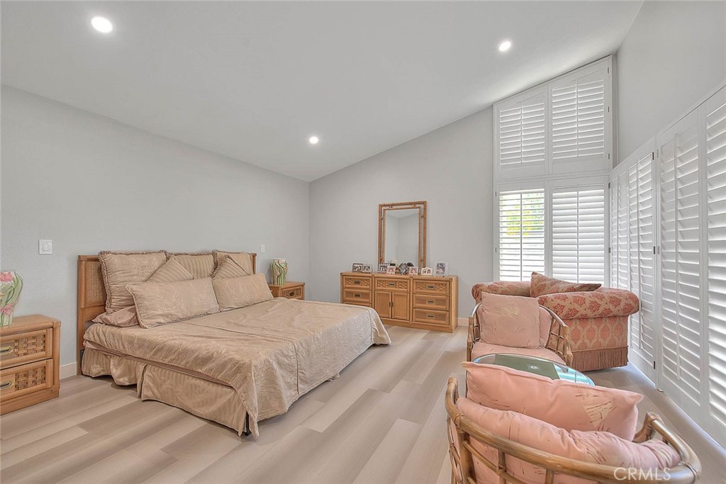 Rancho Village (33625) - Residential