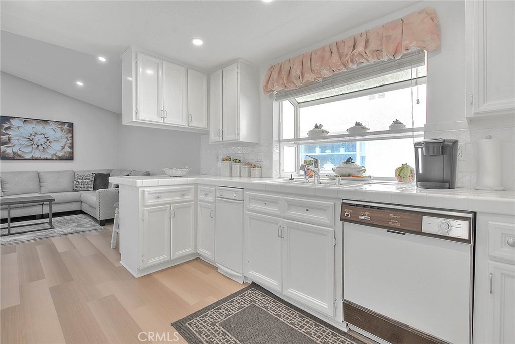 Rancho Village (33625) - Residential