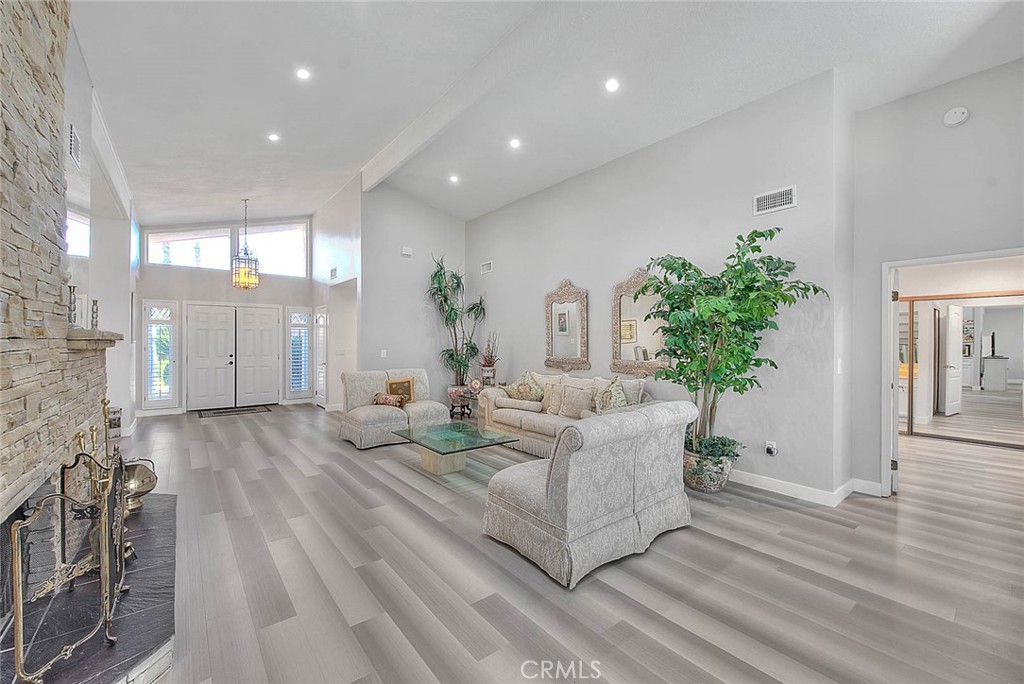 Rancho Village (33625) - Residential