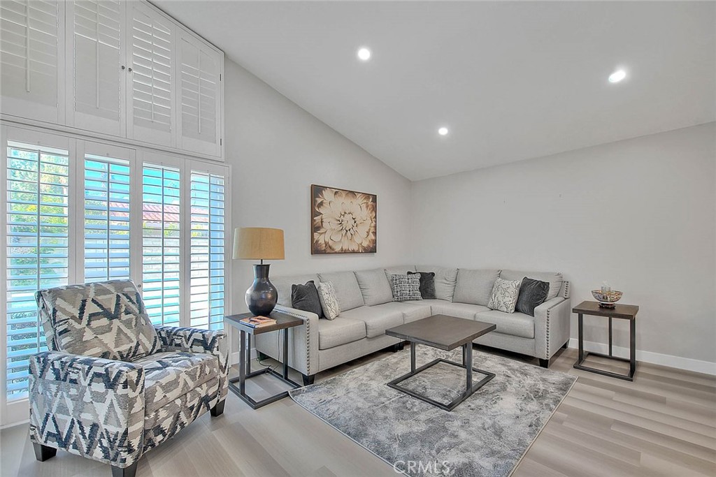 Rancho Village (33625) - Residential