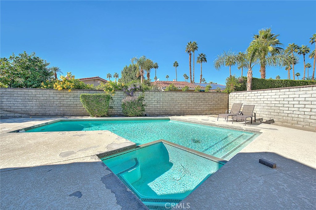 Rancho Village (33625) - Residential