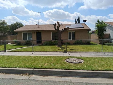 Photo of 485 E Randall, Rialto, CA 92376 (MLS # IG26063501)