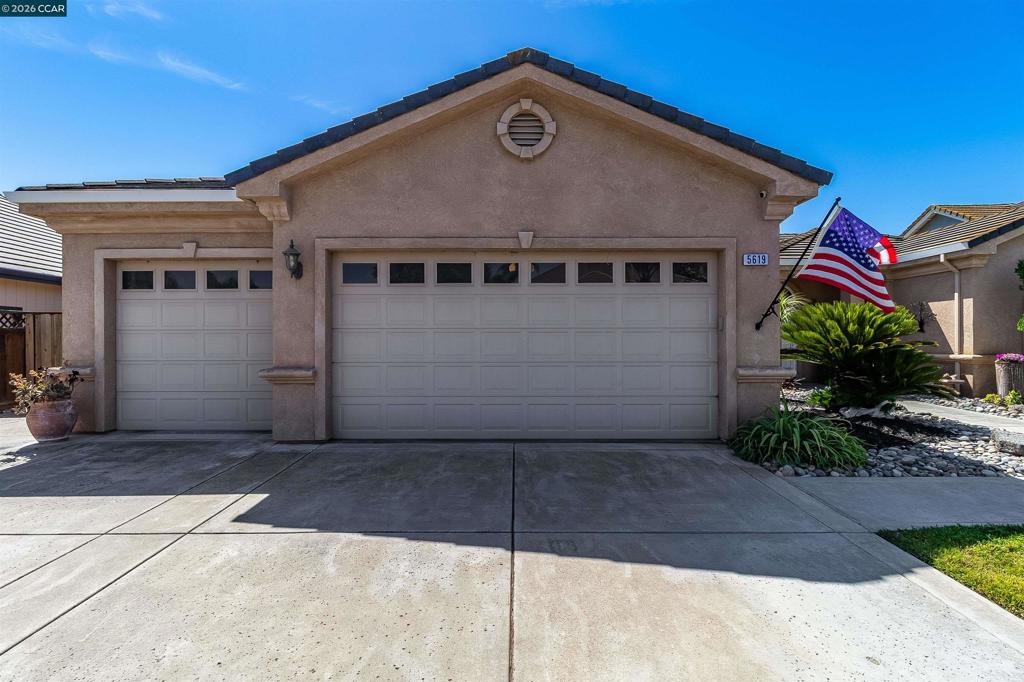5619 Berwick Ct
