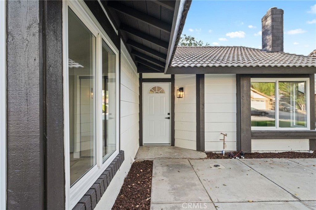 156 S Loretta Avenue
