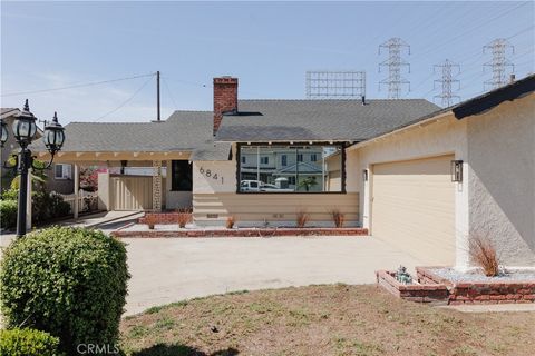 Photo of 6841 Millmark Ave, Long Beach, CA 90805 (MLS # DW26060934)