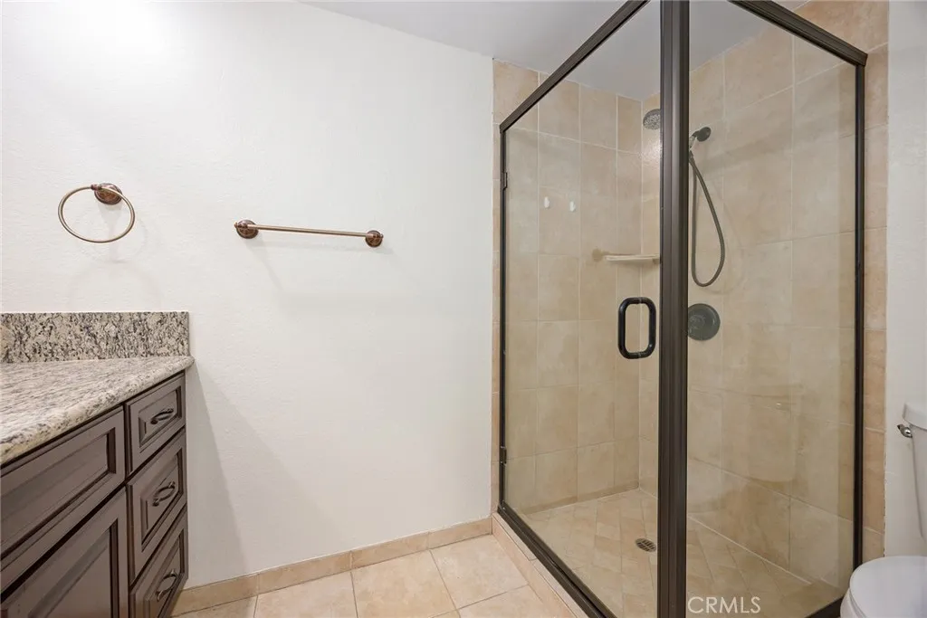 Anaheim Hills, California 92807, United States, 2 Bedrooms Bedrooms, ,3 BathroomsBathrooms,Residential,Active,196164