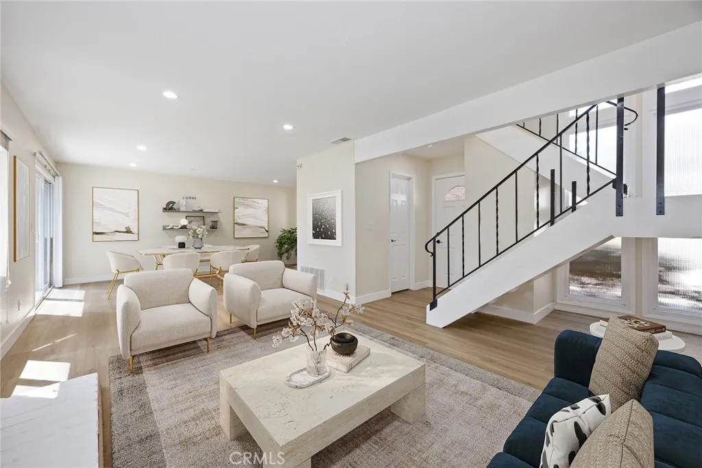 Anaheim Hills, California 92807, United States, 2 Bedrooms Bedrooms, ,3 BathroomsBathrooms,Residential,Active,196164