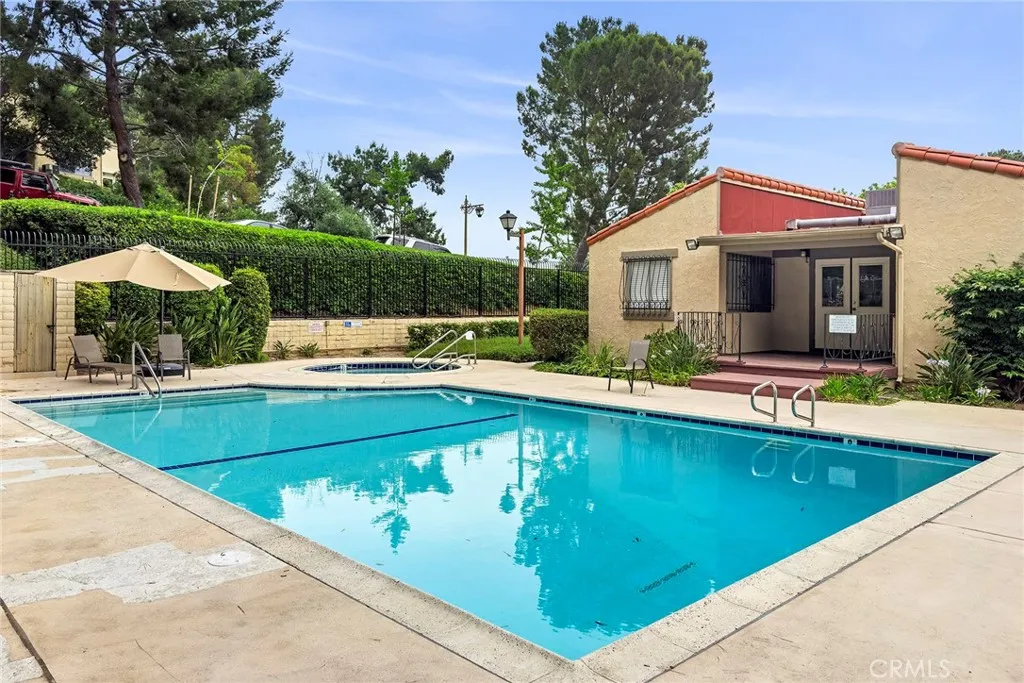 Anaheim Hills, California 92807, United States, 2 Bedrooms Bedrooms, ,3 BathroomsBathrooms,Residential,Active,196164