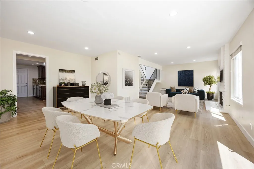 Anaheim Hills, California 92807, United States, 2 Bedrooms Bedrooms, ,3 BathroomsBathrooms,Residential,Active,196164