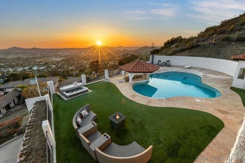 620 Calle De La Sierra El Cajon CA 92019