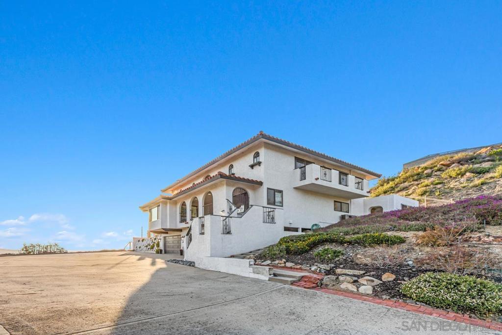 620 Calle De La Sierra