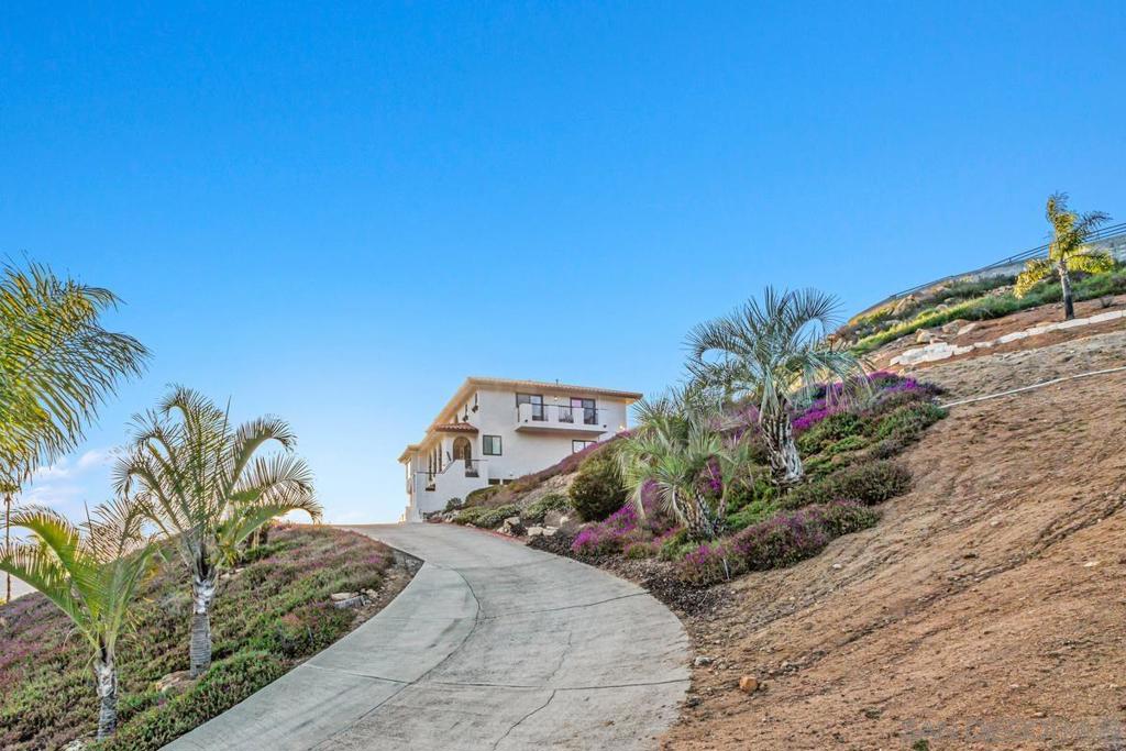 620 Calle De La Sierra