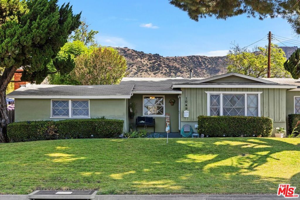 1049 Newhill Street, Glendora CA 91741