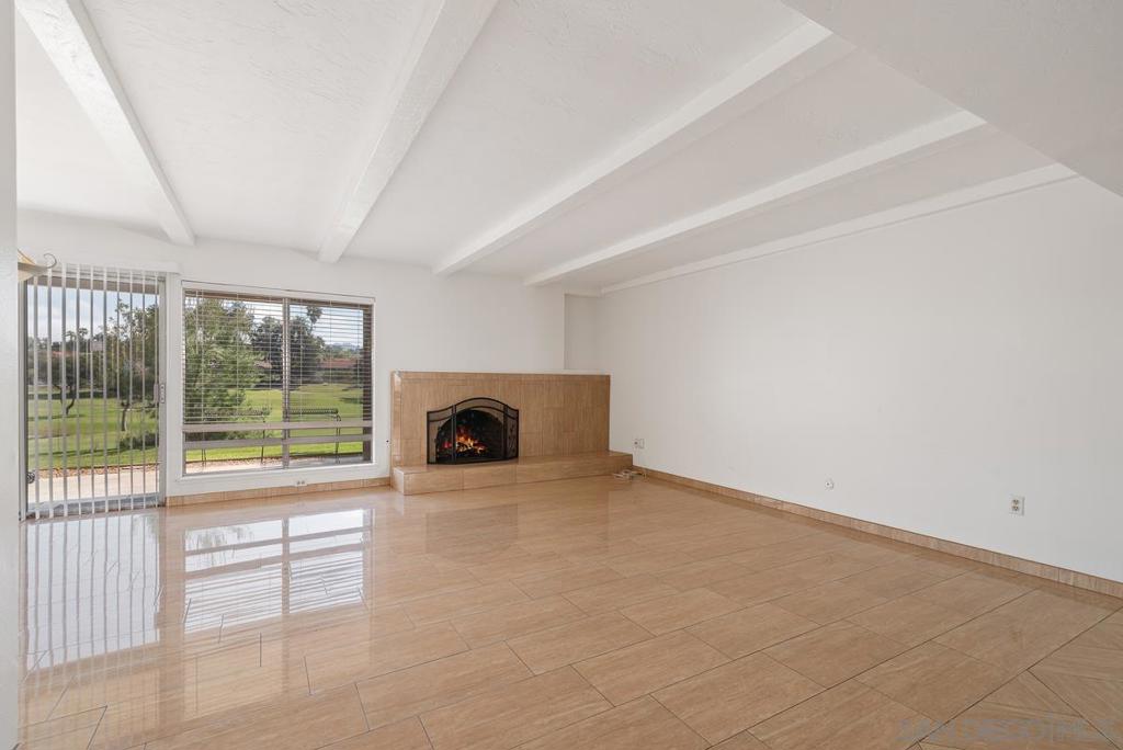 12104 Caminito Campana