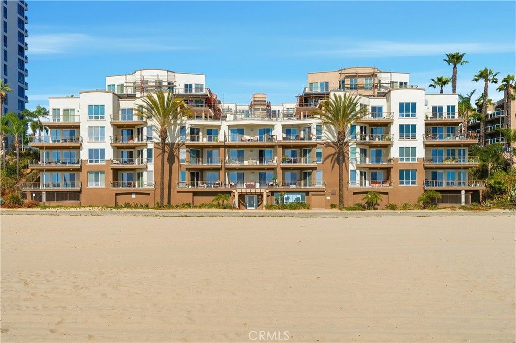 Photo of 1400 E Ocean Boulevard #2403, Long Beach, CA 90802 (MLS # TR26025288)