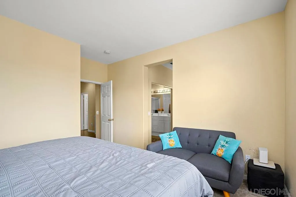 Chula Vista, California 91913, United States, 3 Bedrooms Bedrooms, ,3 BathroomsBathrooms,Residential,Active,219001