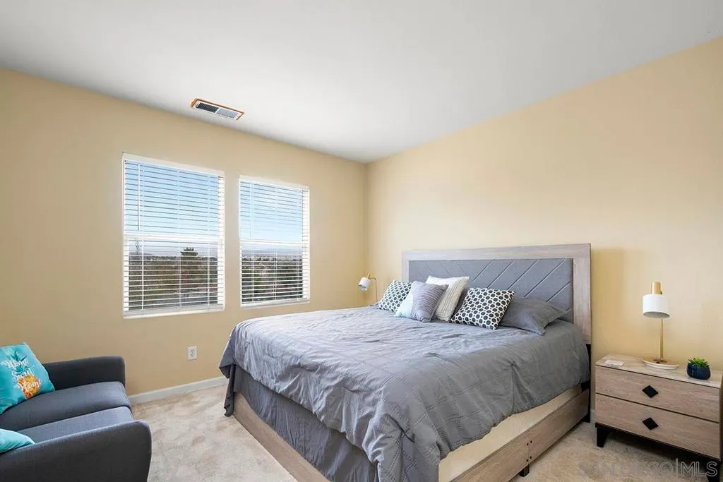 Chula Vista, California 91913, United States, 3 Bedrooms Bedrooms, ,3 BathroomsBathrooms,Residential,Active,219001