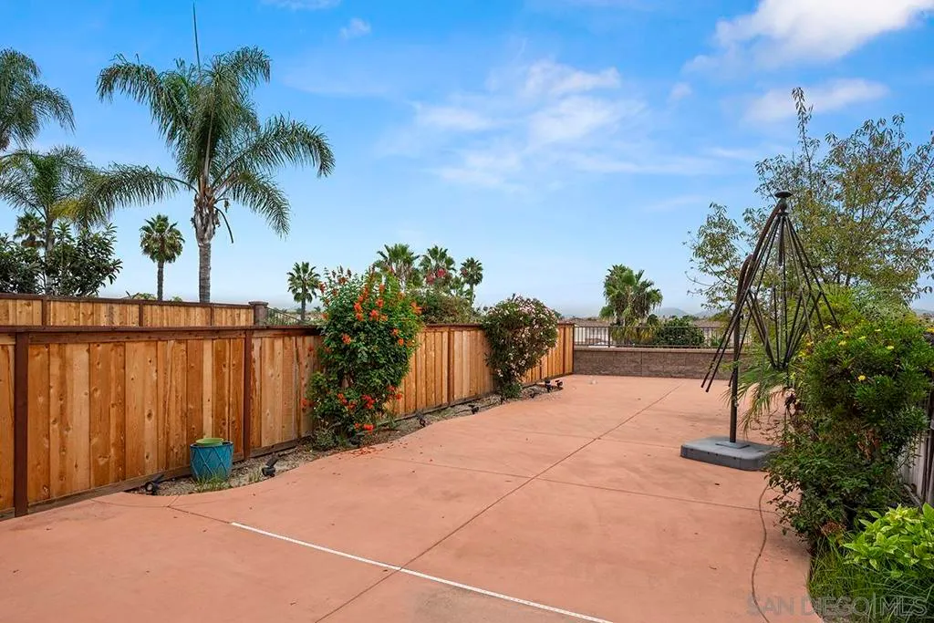 Chula Vista, California 91913, United States, 3 Bedrooms Bedrooms, ,3 BathroomsBathrooms,Residential,Active,219001