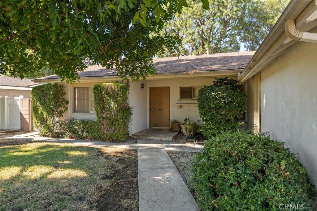 Photo of 6531 Neddy Ave, West Hills, CA 91307 (MLS # SR25242480)