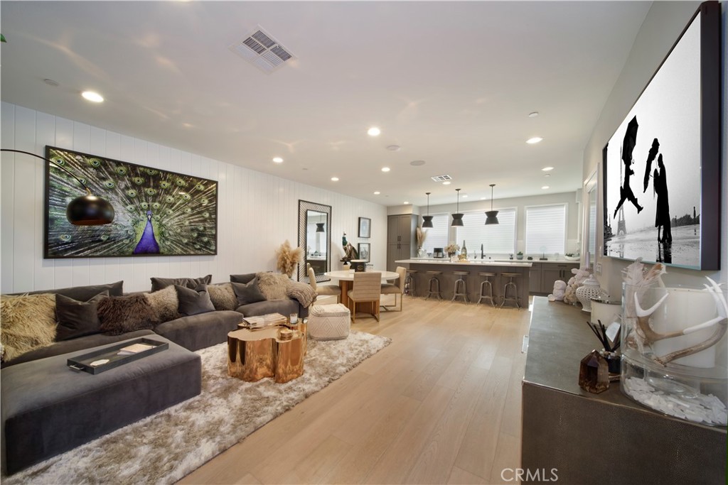 330 Ford Road