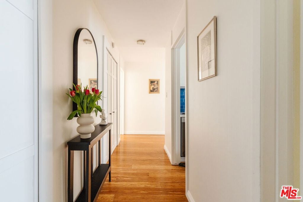 601 E Del Mar Boulevard 204
