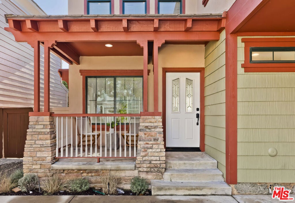 5213 Agustin Lane