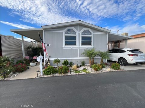 Photo of 15621 Beach blvd Blvd #28, Westminster, CA 92683 (MLS # CV25220983) Photo of 15621 Beach blvd Blvd #28, Westminster, CA 92683 (MLS # CV25220983)
